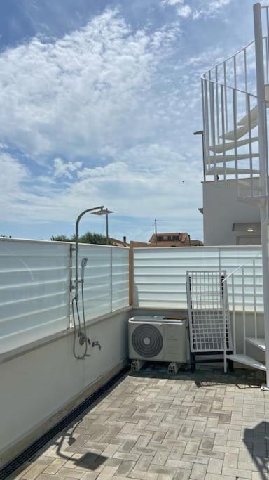 Atabey Appartamento Sul Mare Focene Екстериор снимка